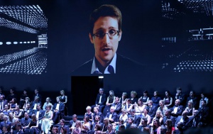 Сноудън алармира за програма за кибер война на САЩ