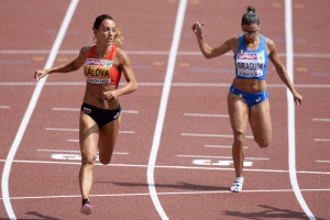 Лалова и Ефтимова на полуфиналите на 200 метра