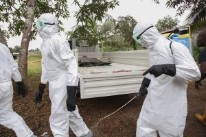 29 пациенти с ебола избягаха от болница в Либерия