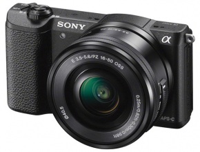 Sony показа най-малкия фотоапарат с APS-C сензор и вградена светкавица