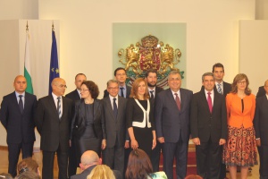 „Дер Щандарт“: Българското правителство прави сериозни кадрови промени