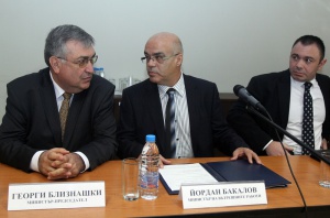 Разбита е първата група за купуване на гласове