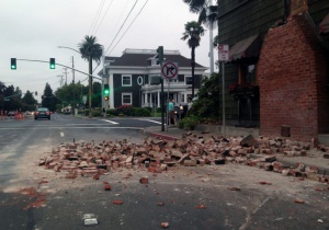 Щетите от земетресението в Калифорния ще надхвърлят $1 млрд.