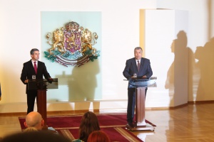 Президент и премиер се разминаха в позицията за срещата на върха на НАТО
