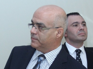 Бакалов: Партиите да представят политики и да си зашият джобовете