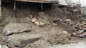 Стена се срути и затрупа работник в Пловдив