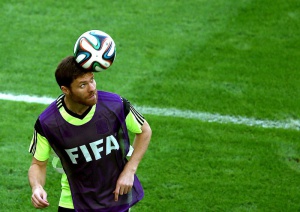 Официално : Реал Мадрид потвърдиха трансфера на Чаби Алонсо в Байерн