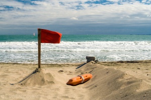 Спасител звъни на 112 заради нехайни плажуващи