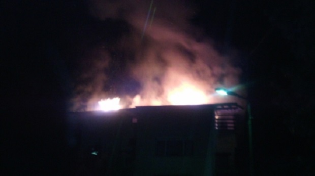 Мълния запали къща в пернишко село