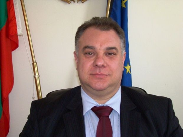 Служебният здравен министър - Мирослав Ненков