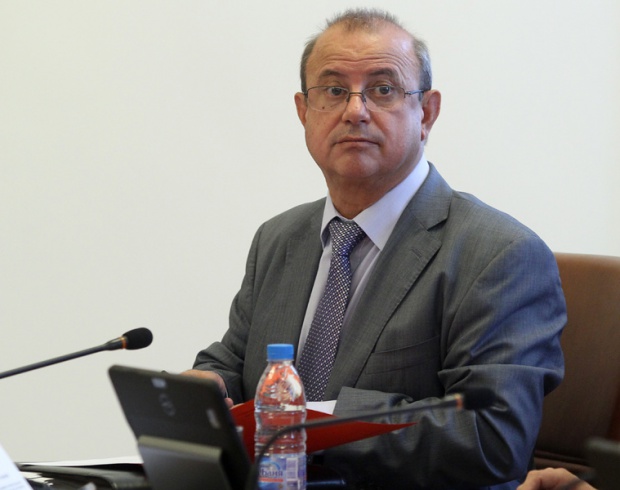 Минимална заплата 400 лв. няма да навреди на бизнеса, смята Христосков