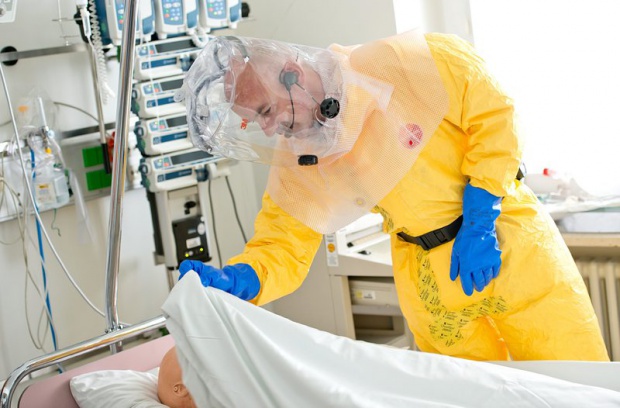 Заразените от ебола могат да достигнат 20 000 души