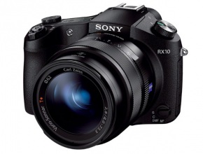 Sony намалява цената на фотоапарата RX10 и добавя опция за по-качествен видеозапис