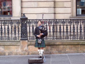 Ще засвирят ли шотландските гайди соло?