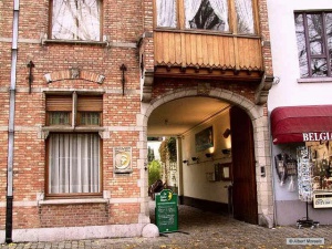 3-километров канал с бира потича в Белгия