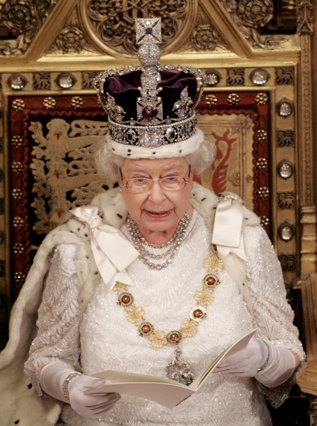 Кралица Елизабет ІІ е притеснена заради казуса „Шотландия“