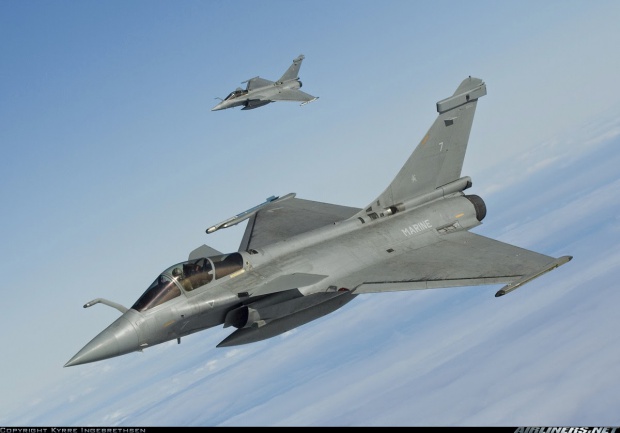 Франция изпраща изтребители „Рафал“ на разузнанавателни полети над Ирак