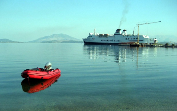 Ферибот с българи претърпя корабокрушение край Корфу