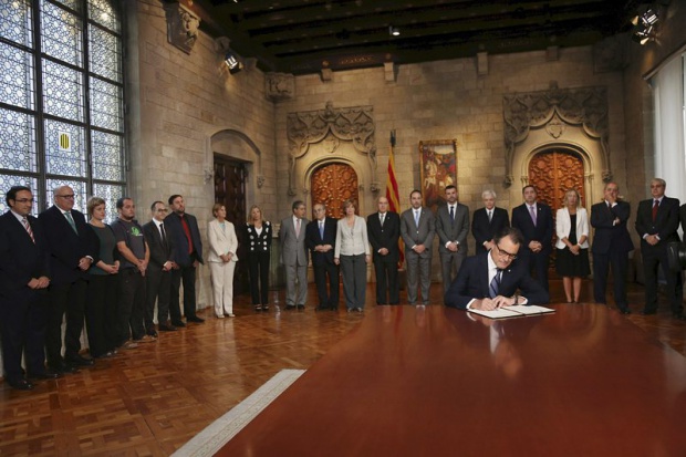 Мадрид: Референдум за независимост на Каталония няма да има