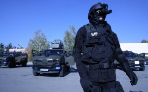 "Пустинна котка" обследва района около взривения цех