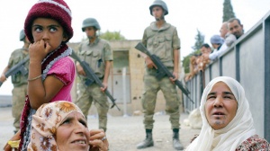 Трима българи задържани за трафик на хора в Сърбия