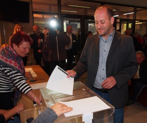 Радан гласува за промяна, Кунева - за уважение в ЕС