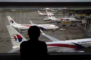 Нов старт в издирването на малайзийския самолет-фантом