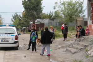 Жандармерия и прокурори на крак след ромски бой в Петрич и Ихтиман