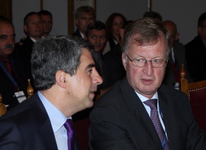 България увеличава разходите за отбрана