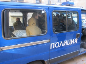 51 бежанци задържани за 3 дни на границите ни