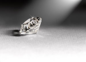 Германски хотел подарява диамант за Нова година
