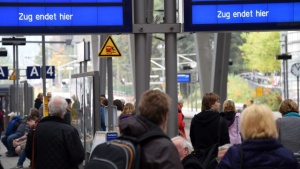 Евакуираха близо 4000 души заради бомба в Дюселдорф