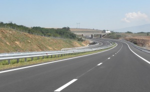 Усилено се работи по Лот-2 на АМ „Струма“