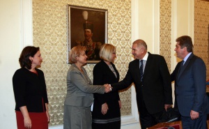 ГЕРБ и АБВ продължават консултациите на експертно ниво