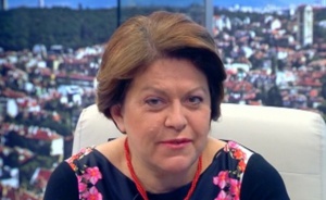 Дончева: Преговорите за кабинет се водят в Банкя