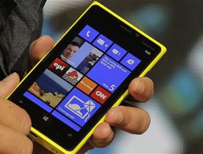 Microsoft Lumia ще замени името Nokia