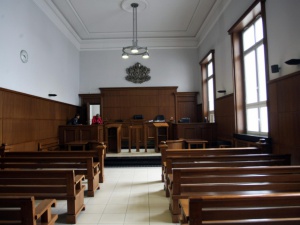 Отхвърлена наредба блокира съда