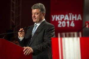 Блокът на Порошенко води с 22,2% на изборите в Украйна