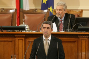 Плевнелиев: Тяснопартийните интереси да отстъпят на националните