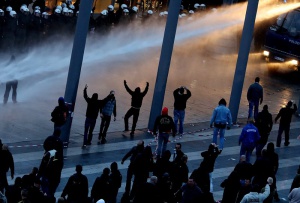 Бой в Германия на протести срещу джихадистите