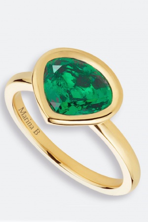 Благотворително: 4800 долара за изумрудения пръстен на Мила Кунис