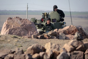 Полша отрече, че разполага хиляди войници на границата с Украйна