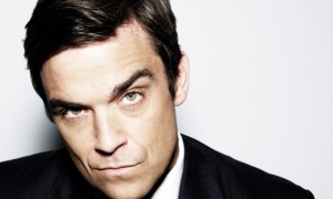 Роби Уилямс кръсти сина си Чарлтън (видео)