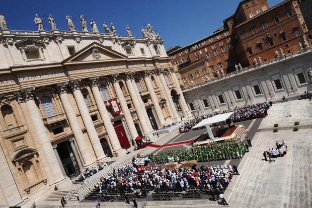 Ватикана одобрява гей-браковете?
