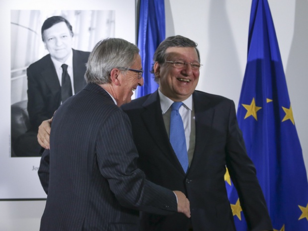 Барозу предаде властта на Юнкер