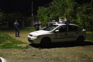 Бежанци изпочупиха лагера в Харманли, има ранени