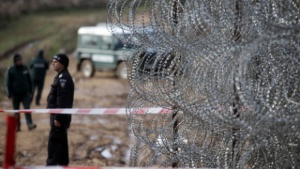Германски радикали искат да бутнат оградата ни с Турция