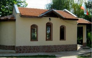 Семейство от Ловеч сбъдна мечтата на с.Гостиня за храм