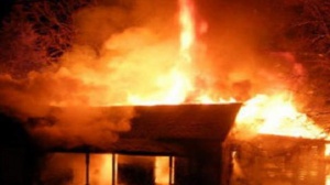 28-годишна драсна клечката на семейната къща