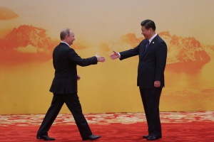 Изолиран от Запада, Путин прегърна Китай